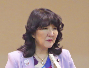 円が急騰し一時１ドル＝１５５円台、為替介入に踏み切ったとの見方も…三村財務官「最後の退避勧告として申し上げる」と示唆