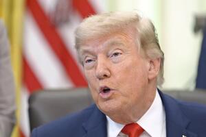 ホルムズ「通航料」徴収方針示したトランプ氏、早くも「撤回」示唆…米軍は対イランで再び海上封鎖