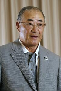 「母にいい暮らしを」とプロ野球へ進んだ張本勲さん、3000本の記念の一打は母が駆けつけた川崎球場で