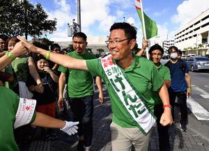 東大に「沖縄県人会」発足させた古謝さん、同世代が帰郷を諦める姿に…「挑戦できる環境作りを」と知事志す