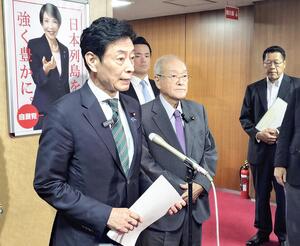 知事選大勝の古謝氏、沖縄の無党派に浸透…大敗の立憲民主・共産両党は退潮傾向浮き彫りに