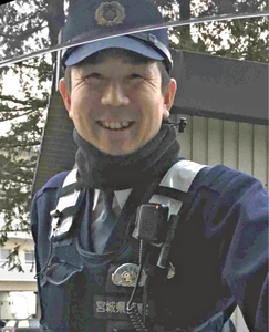 結婚記念日に勤務中の交番で刺殺された夫、その日から前に進めずにいる妻…事件から８年「同じ目に遭う警察官出ないよう教訓広げて」