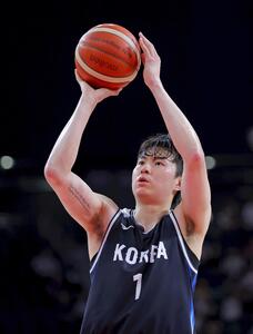 アジア大会「金」で兵役免除決定、韓国男子バスケ・李賢重「もっと努力して国民に恩返ししなければ」