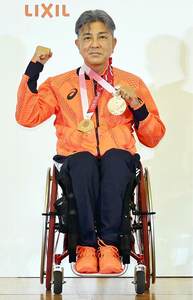 車いすで練習中に追突され重体だったパラリンピックメダリスト、上与那原寛和さん亡くなる