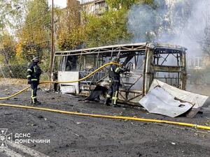 ウクライナ東部で路線バス２台に攻撃、３３人死亡…ゼレンスキー大統領は報復の考え