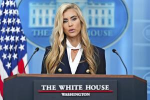 どの州で司法試験に合格したか問われ、米大統領報道官「中国に移住したとき」…就任５日で退任へ